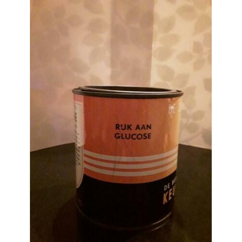 Antiek blik: De Zeeuwse boerin voor keukenstroop.1920-1930.