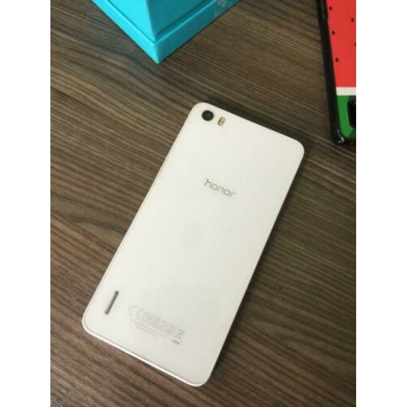 Honor 6 (Huawei H60-L04)