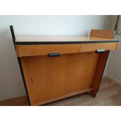 Retro commode