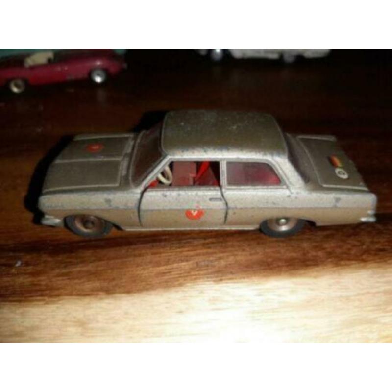 Dinky Toys Opel Rekord