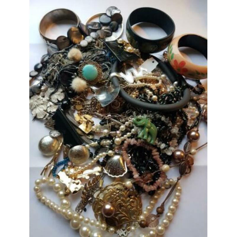 Lot vintage sieraden