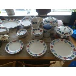 Boerenbont servies, Maastricht, Regout en Sphinx
