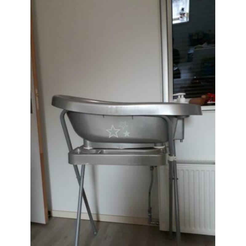 Babybad op standaard