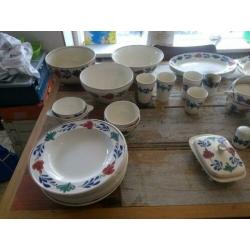 Boerenbont servies, Maastricht, Regout en Sphinx