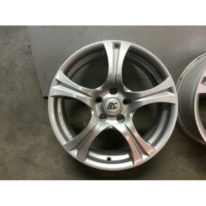 17 inch Lichtmetalen Velgen 5x112 VW Golf Audi Seat Skoda