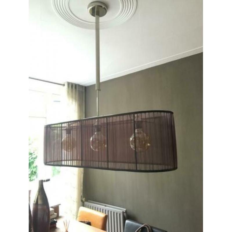 Mooie hanglamp voor boven de grond eettafel