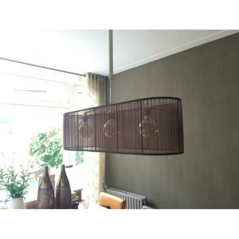 Mooie hanglamp voor boven de grond eettafel
