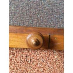 2 Houten horren voor op klapramen