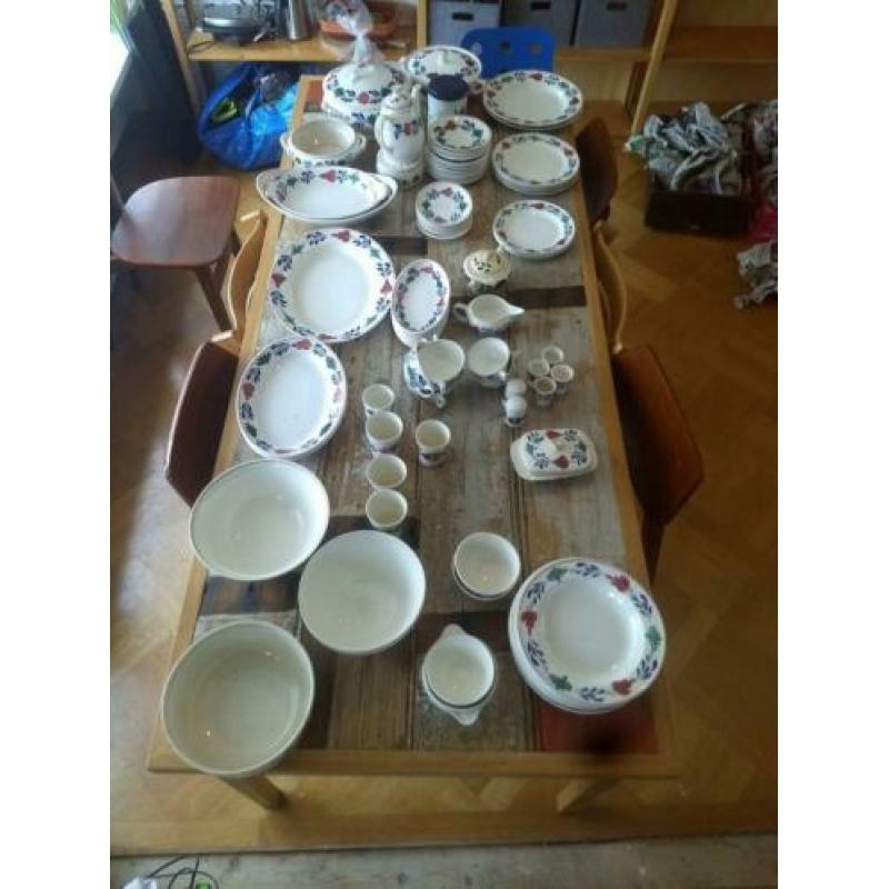 Boerenbont servies, Maastricht, Regout en Sphinx