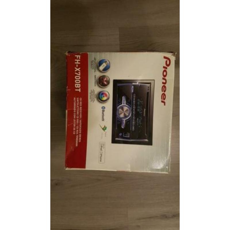 Auto radio pioneer zo goed als nw.