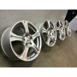 17 inch Lichtmetalen Velgen 5x112 VW Golf Audi Seat Skoda