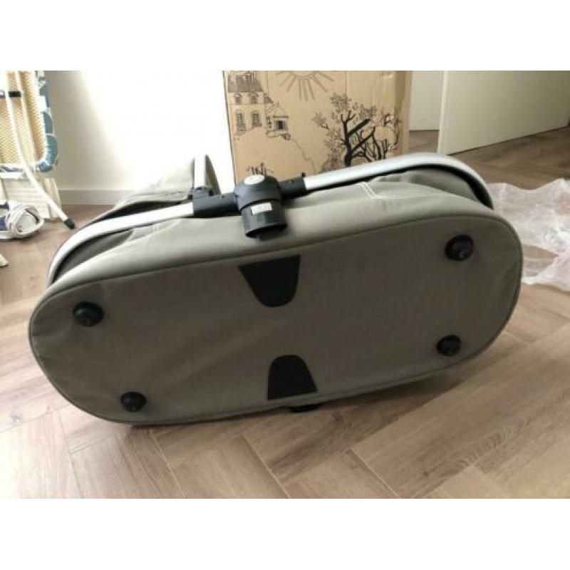 joolz day earth reiswieg elephant grey kinderwagen
