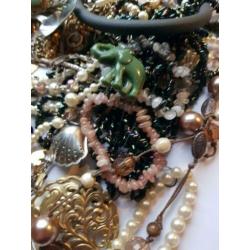Lot vintage sieraden