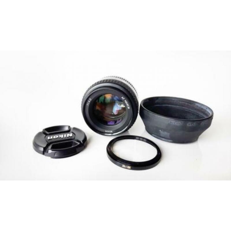 nikon AF-50 mm 1.4D.+ UV filter+zonnekap. Nooit gebruikt.