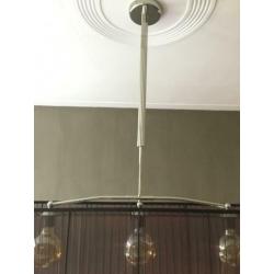 Mooie hanglamp voor boven de grond eettafel