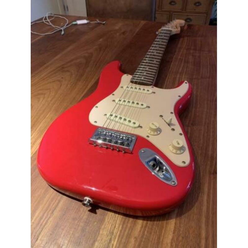 Squier by Fender mini Guitaar