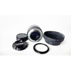 nikon AF-50 mm 1.4D.+ UV filter+zonnekap. Nooit gebruikt.