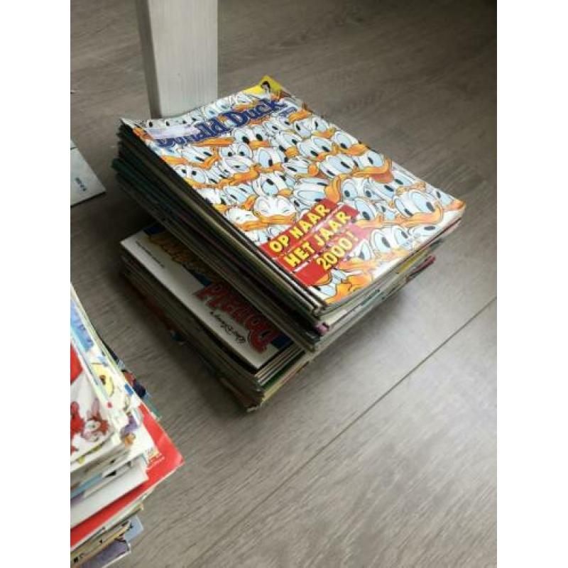 Veel Donald Duck stripboeken