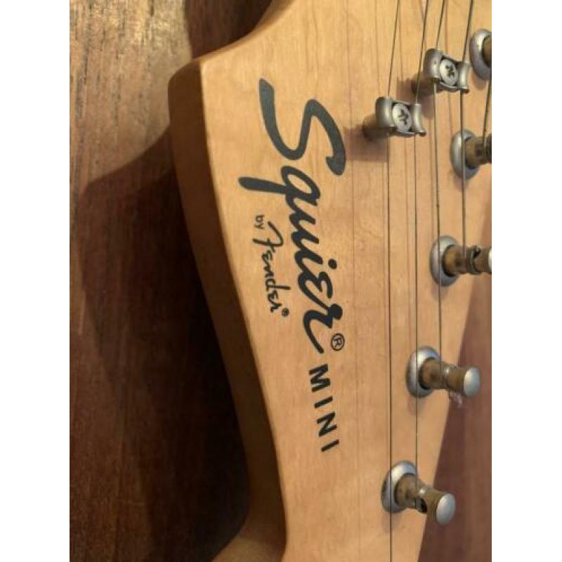 Squier by Fender mini Guitaar