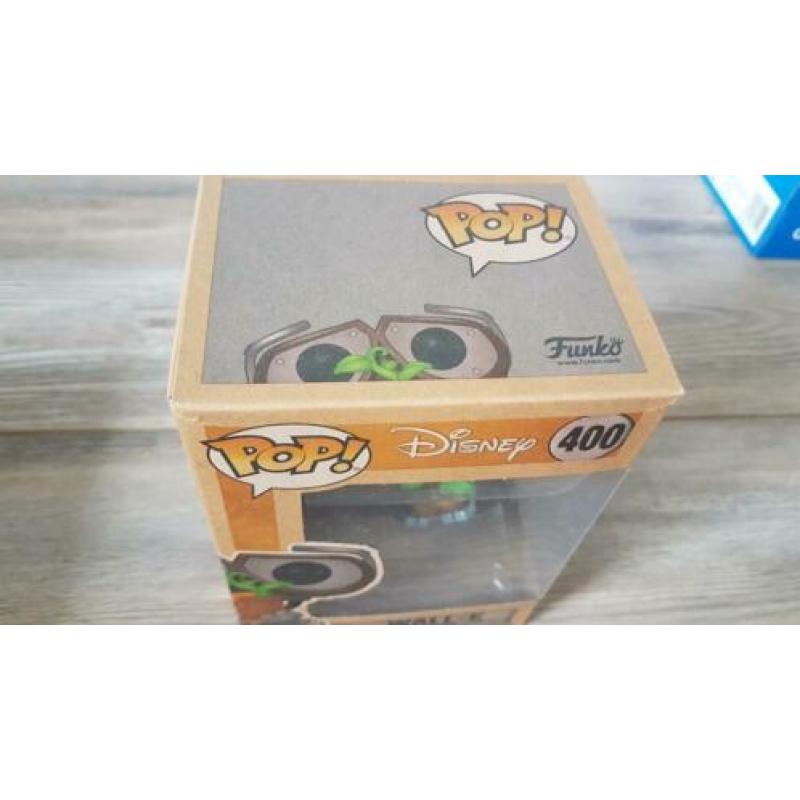 WALL-E funko pop, earth day exclusive