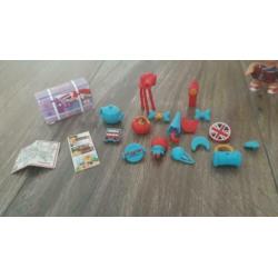 2 Pinypon poppetjes met accessoires (Engeland)