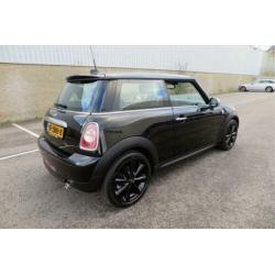 MINI Mini 1.6 One Pepper /1e Eig/Navi/Xenon/17inch/Clima/NAP