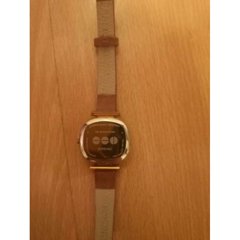 Komono moneypenny horloge roségoud met bruine band