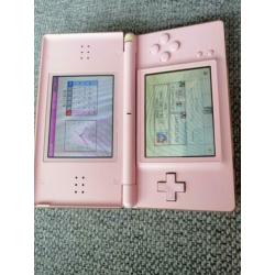 Nintendo DS Lite Roze met 8 spellen en accessoires