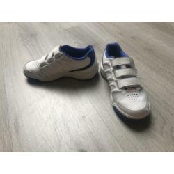 Tennisschoenen maat 33