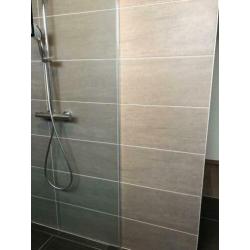 Badkamertegels grijs 60x60 43m2