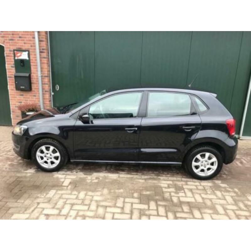 Zeer leuke En nette Volkswagen Polo 1.2 benzine 2011