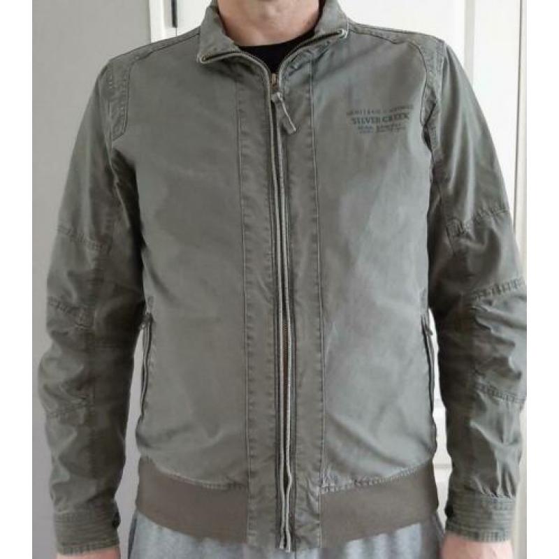 Te koop Silver Creek zomerjas XXL.Maar valt als een XL.
