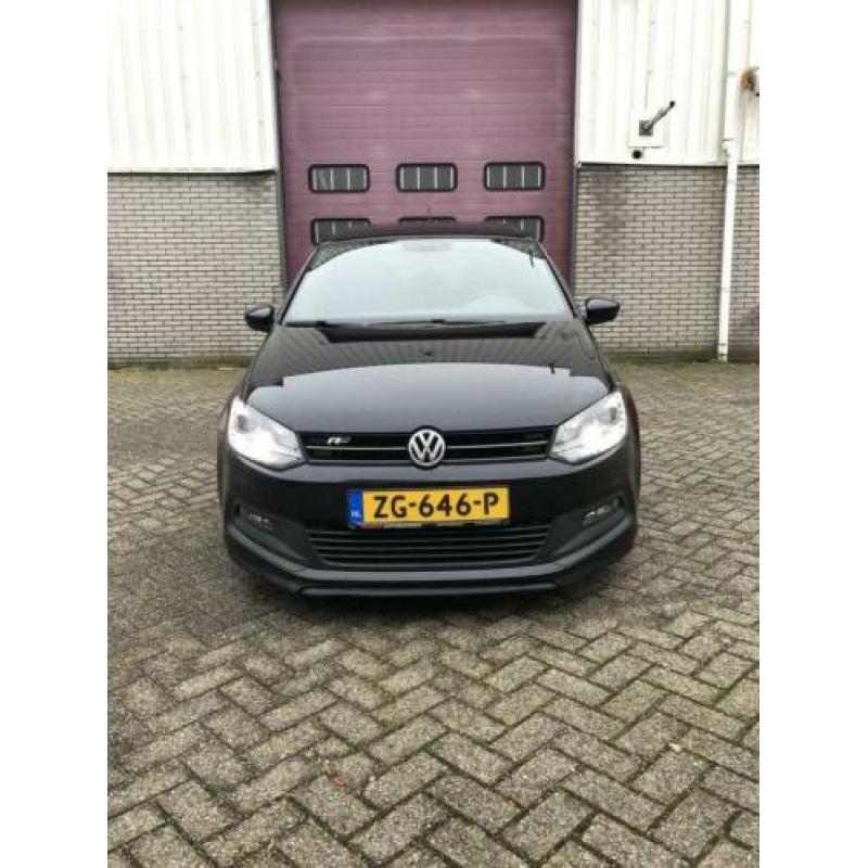 Volkswagen Polo Highline R Line 1.2 TSI DSG 2012 Zwart