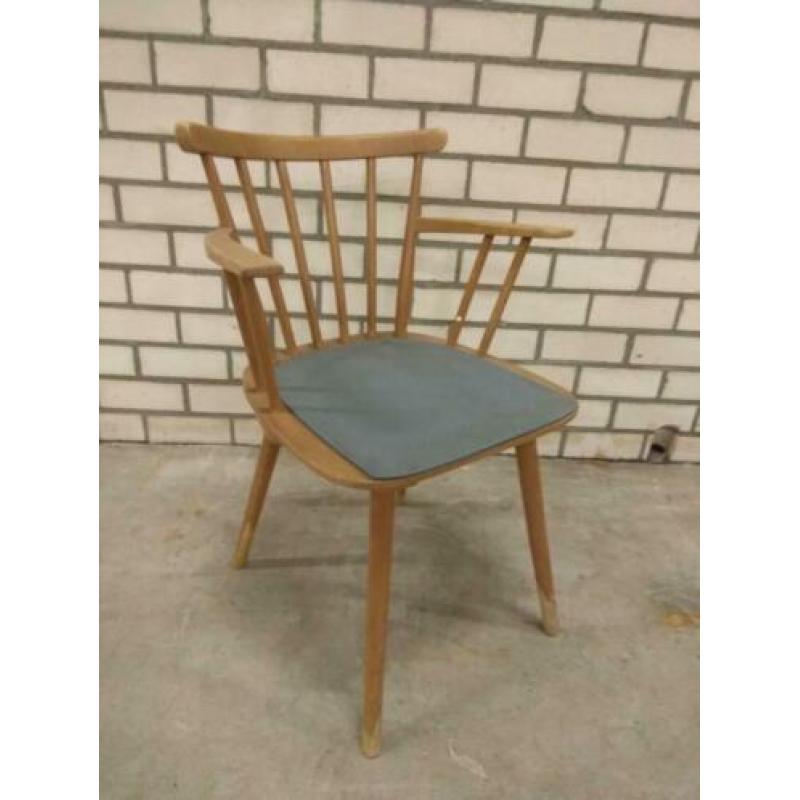 Vintage / oude spijlenstoel/ stoel hout