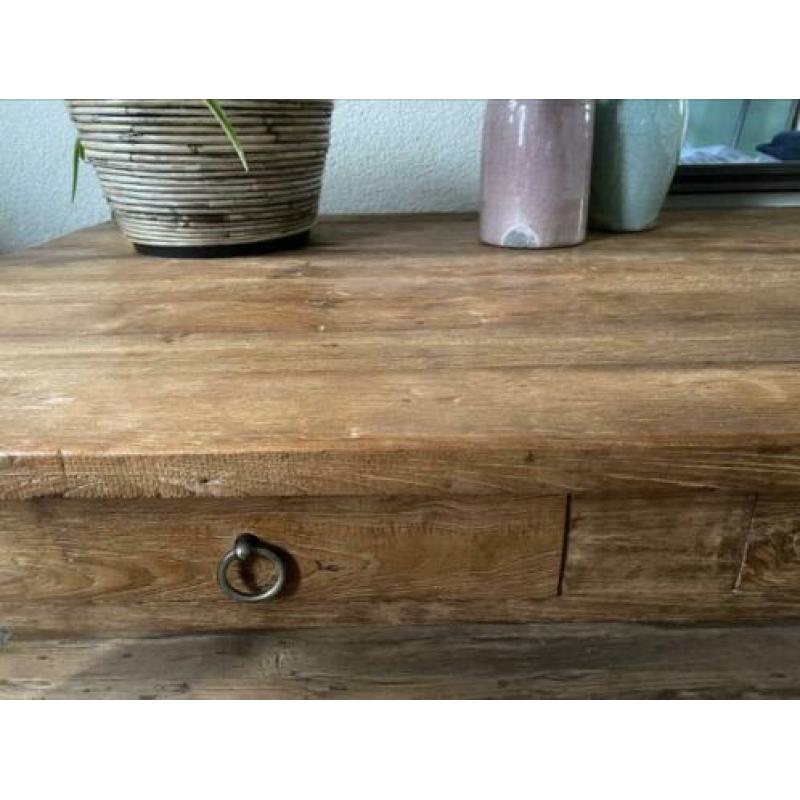 Oude teak salon tafel.