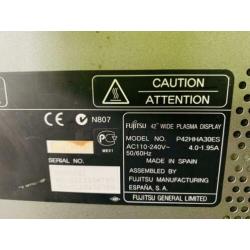 2x Fijitsu pro plasma Display scherm 42 inch