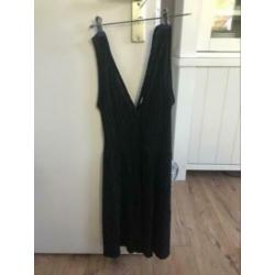 H&M Devided zwart jurkje