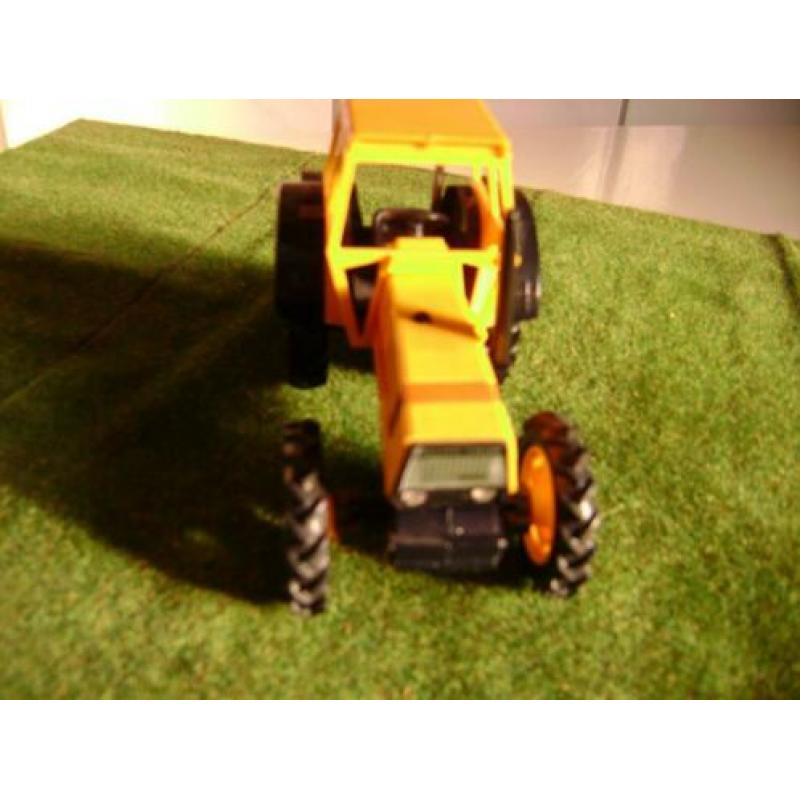 Deutz-Fahr DX 92 van Britains AUTOWAY