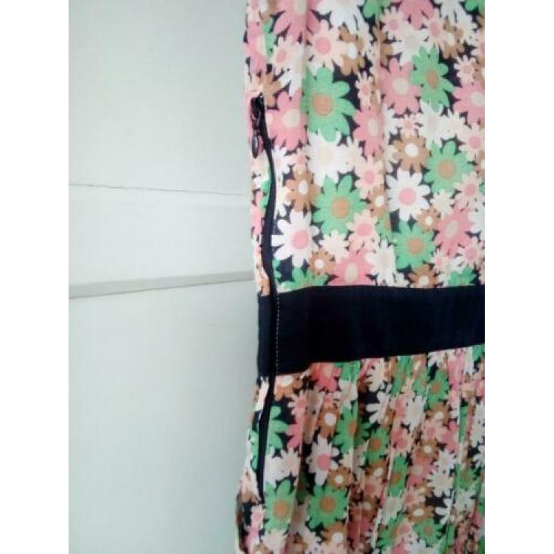 Vintage, jurk, bloemen, retro, getailleerd, rits, maat S