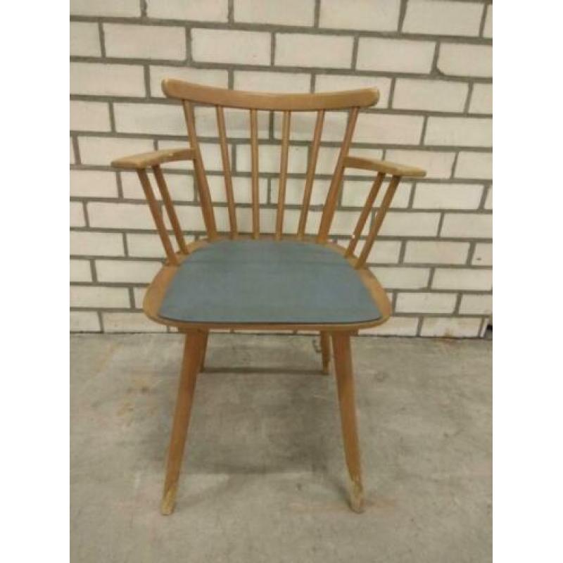 Vintage / oude spijlenstoel/ stoel hout