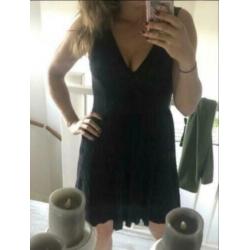 H&M Devided zwart jurkje