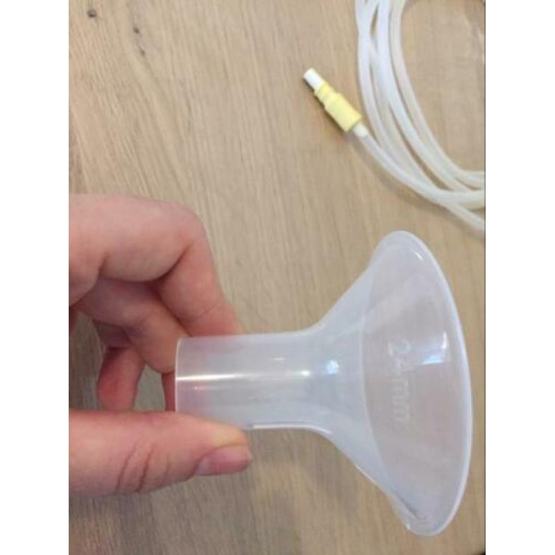 2x gebruikt. Medela Symphony set ziekenhuis kolf incl extra