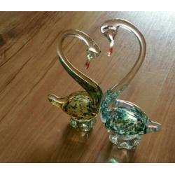 prachtig zwanenpaar gekleurd glas zwaan murano ?