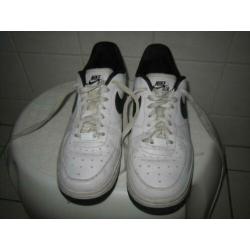 NIKE AIR FORCE ONE wit met zwart sneakers mt 38