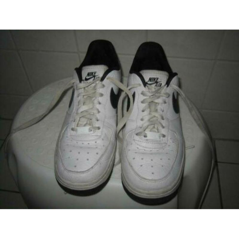 NIKE AIR FORCE ONE wit met zwart sneakers mt 38