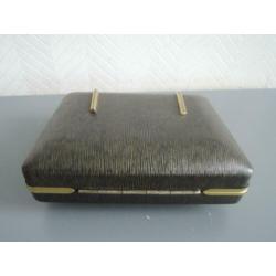 Vintage cassette voor het opbergen van speelkaarten