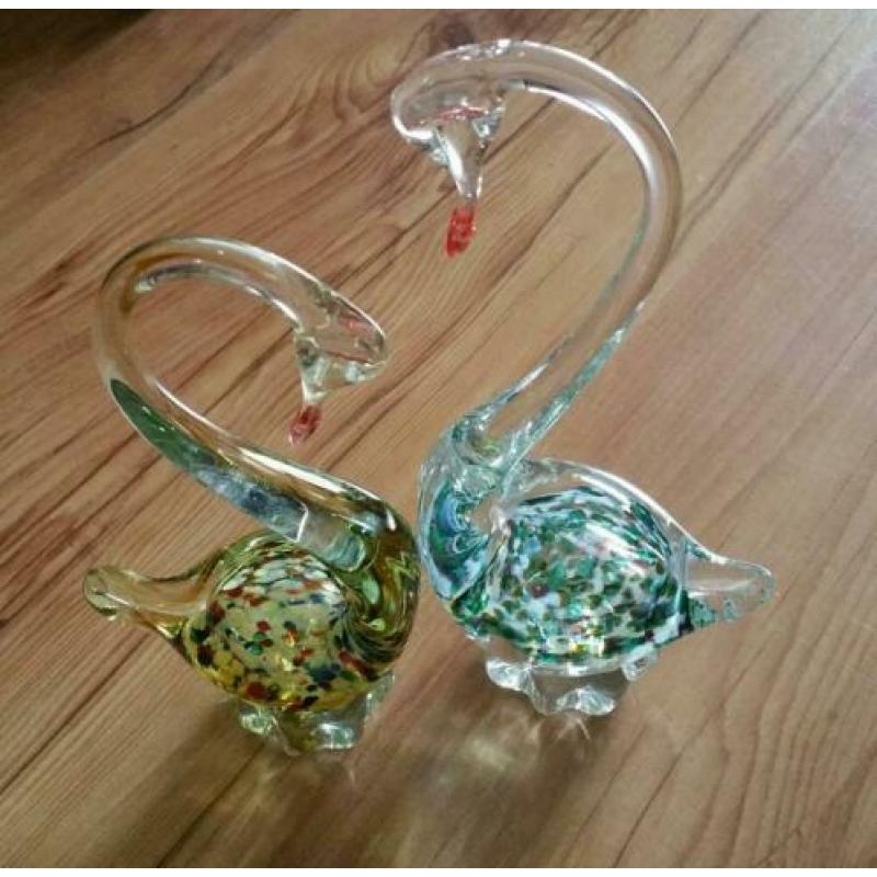 prachtig zwanenpaar gekleurd glas zwaan murano ?