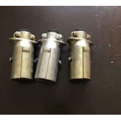 3 x Clang stekkers 24 V 3 polig