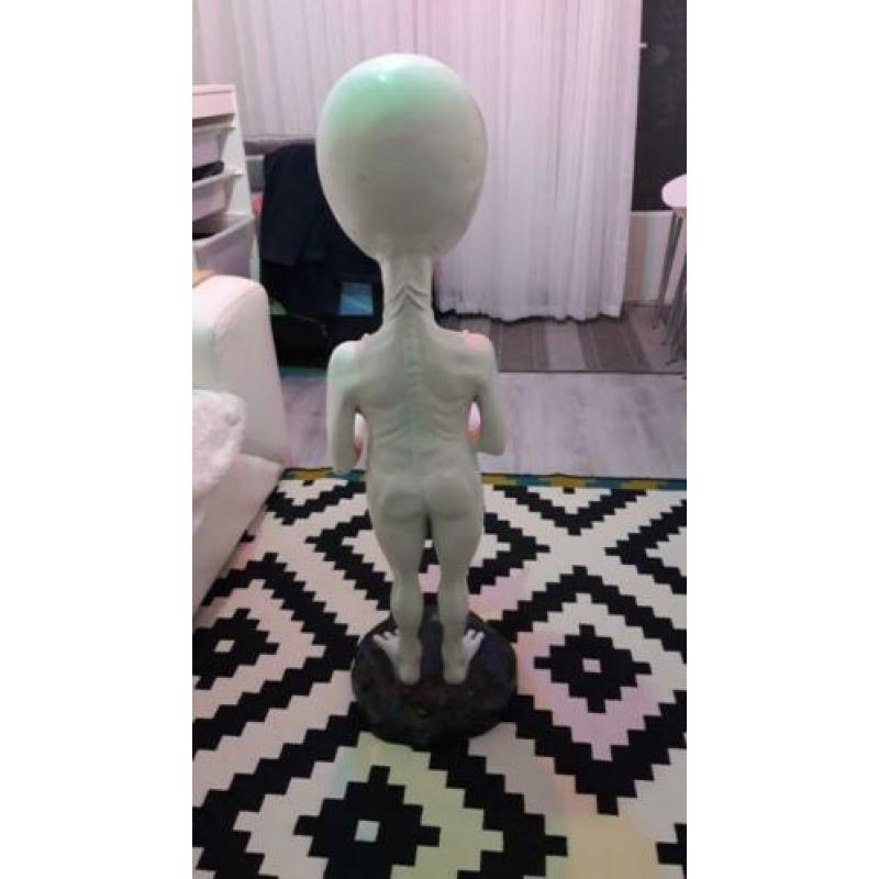 Te-Koop beeld- Alien *coffeshop)