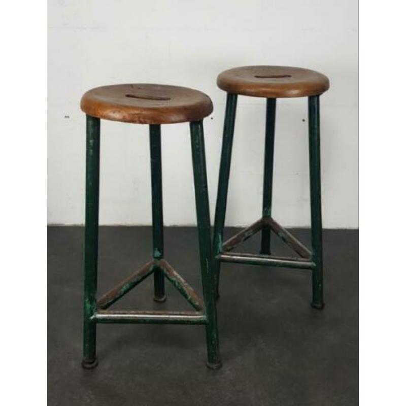 Vintage industriële krukken